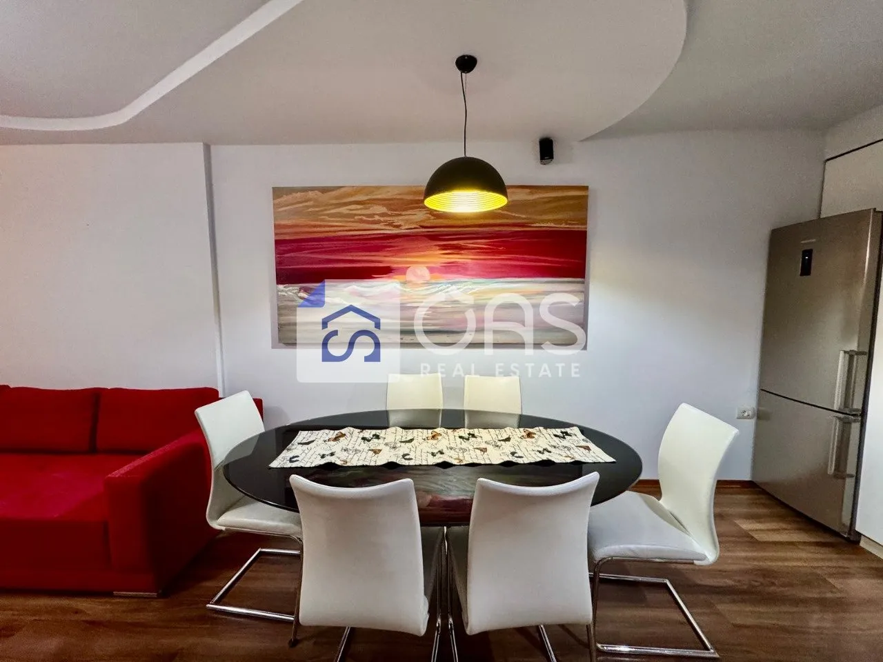 Apartament 1+1 me qera në Komuna e Parisit, Tiranë, 68 m². Foto 1 nga 6
