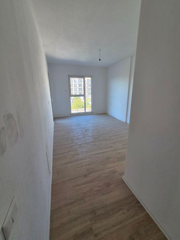 Apartament 2+1 në shitje në Rruga Paqesori, Kamëz, 111 m². Foto 2 nga 12