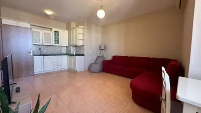 Apartament 1+1 me qera në Rruga Fortuzi, Tiranë, 67 m². Foto 2 nga 5
