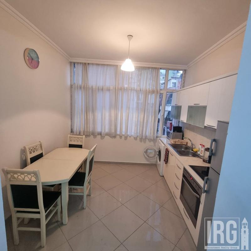 Apartament 2+1 me qera në Bulevardi Bajram Curri, Tiranë, 70 m². Foto 2 nga 9
