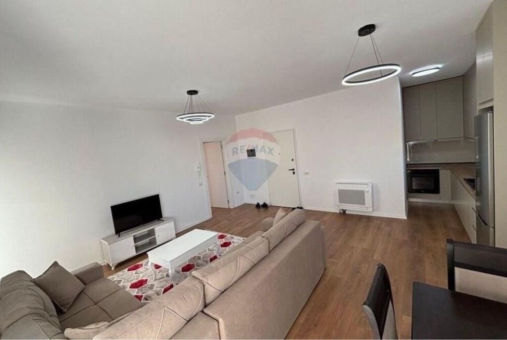 Apartment for rent in Rruga Xhanfize Keko, Tirana, 178 m²