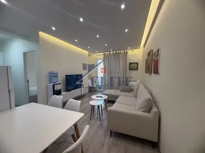Apartament 1+1 në shitje në Pazari i Ri, Tiranë, 54 m². Foto 3 nga 11