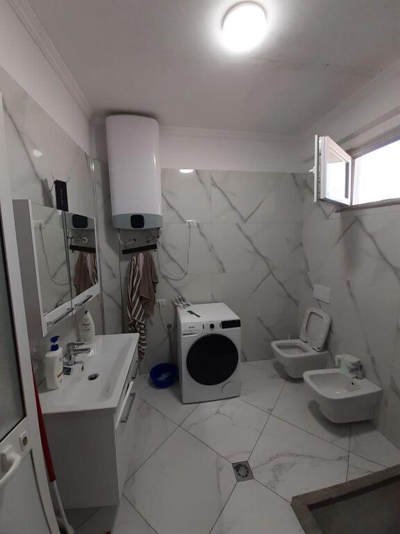 Vilë me qera në Rruga Idriz Shaba, Tiranë, 165 m². Foto 6 nga 8