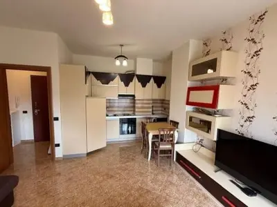 Appartamento 1+1 in affitto a Sheshi Avni Rustemi, Tirana, 70 m². Foto 5 di 5