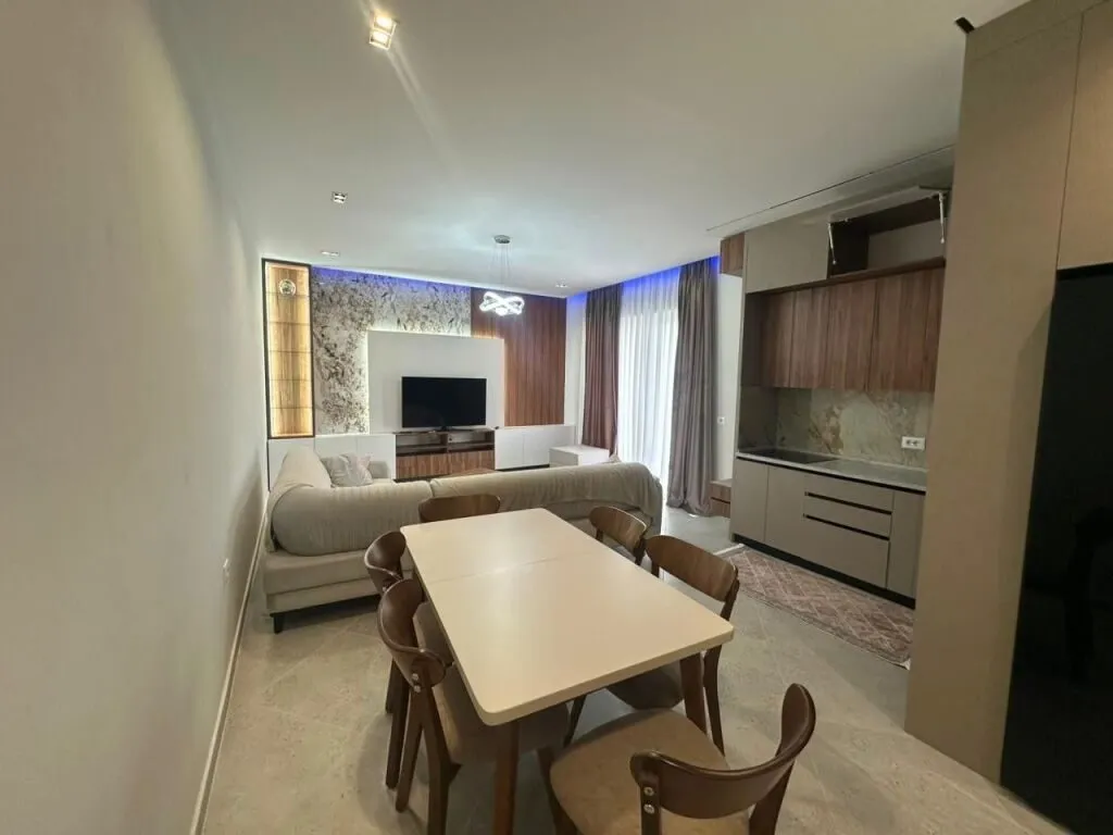 Villa in affitto a TEG, Tirana, 140 m². Foto 1 di 8
