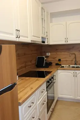 Shtëpi private 2+1 me qera në Rruga Astrit Balluku, Tiranë, 76 m². Foto 4 nga 12