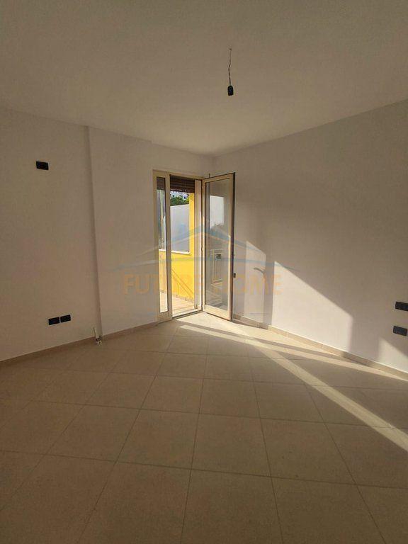 Apartament 2+1 në shitje në Vila e Zogut, Durrës, 120 m²