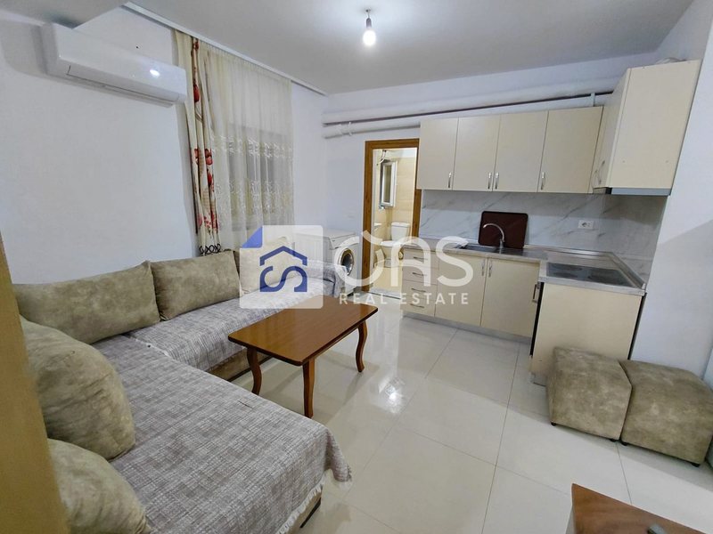 Appartamento 1+1 in affitto a 5 maj, Tirana, 60 m²