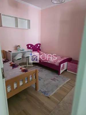 Apartament 2+1 me qera në Rruga Petro Nini Luarasi, Tiranë, 100 m². Foto 11 nga 12