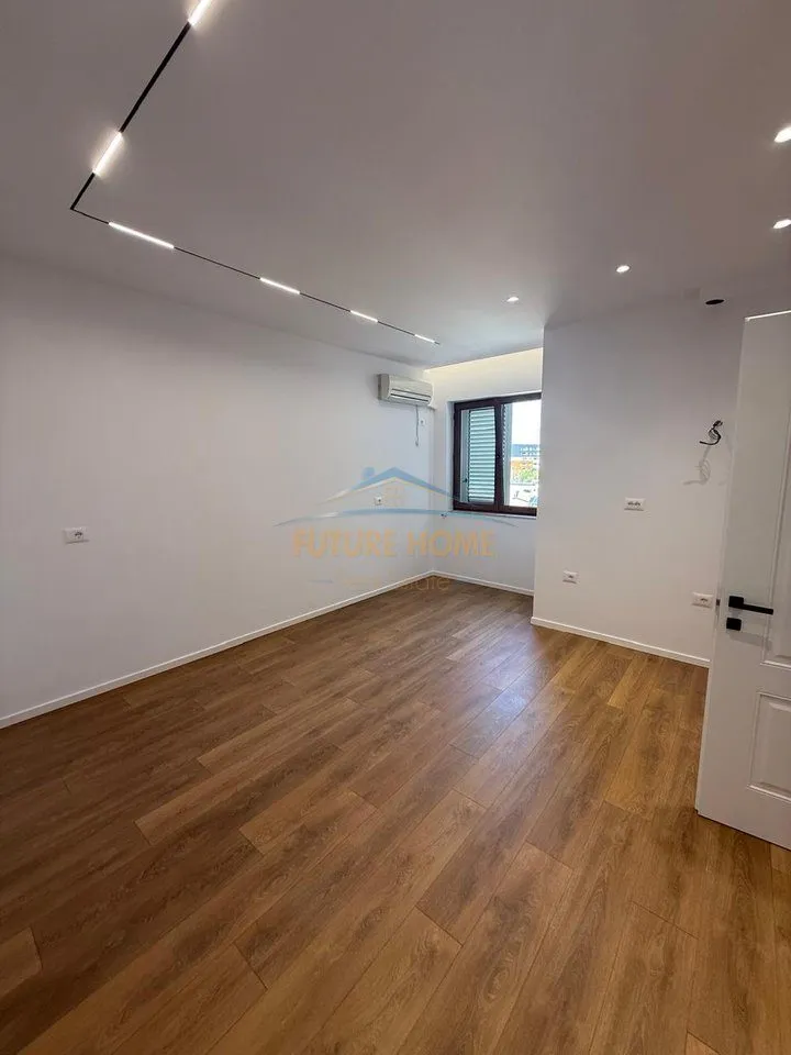 Apartament 2+1 në shitje në Rruga Fadil Bodinaku, Tiranë, 86 m². Foto 1 nga 6