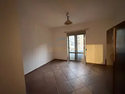 Appartamento 2+1 in affitto a Myslym Shyri, Tirana, 60 m². Foto 3 di 5