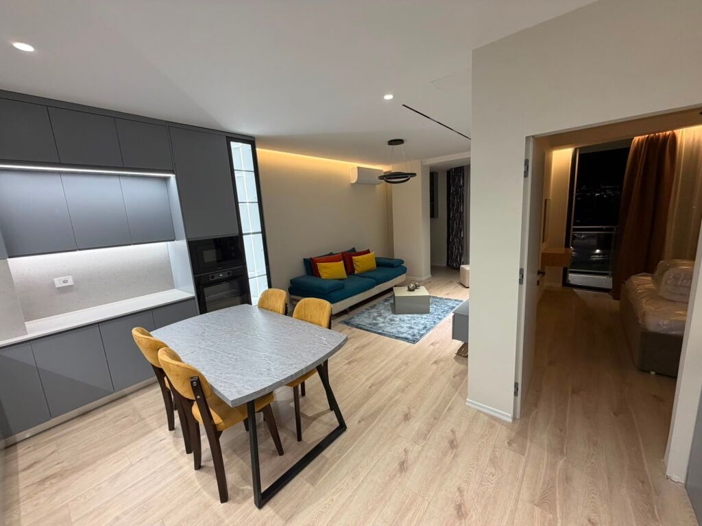 Appartamento 1+1 in affitto a Rruga Mine Peza, Tirana, 70 m². Foto 1 di 3