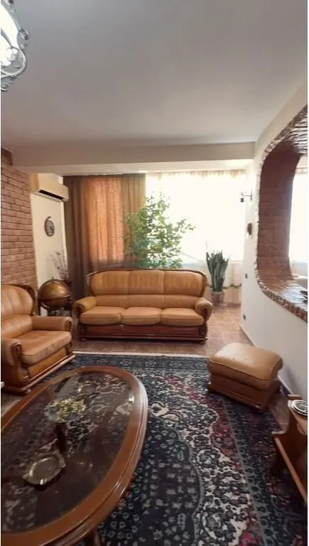 Apartament 2+1 në shitje në Vollga, Durrës, 145 m². Foto 1 nga 8
