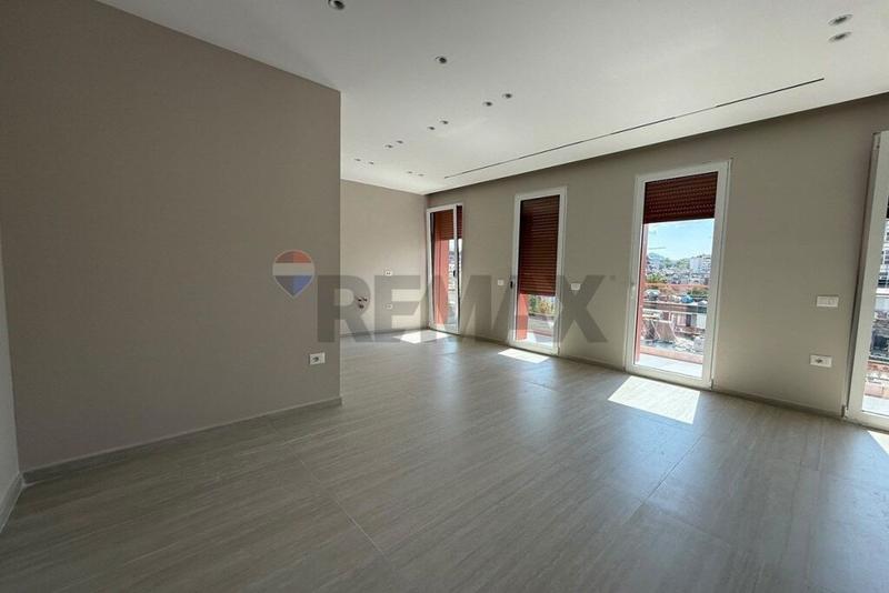 Ufficio in affitto a Blloku, Tirana, 101 m²