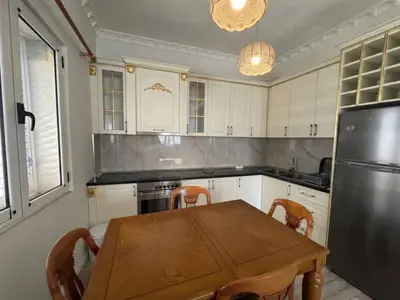 Apartament 2+1 me qera në Rruga Him Kolli, Tiranë, 98 m². Foto 5 nga 9