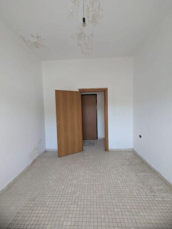 Apartament 2+1 në shitje në Rruga Ate Kristo Negovani, Vlorë, 73 m². Foto 4 nga 11