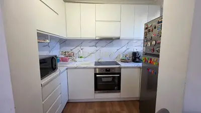 Apartament 1+1 me qera në Xhamlliku, Tiranë, 50 m². Foto 2 nga 4