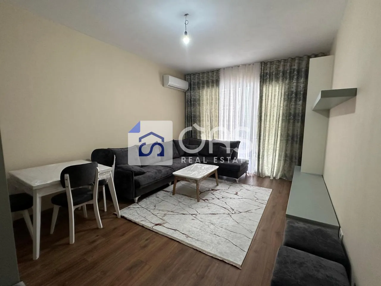 Appartamento 2+1 in affitto a Paskuqan, Kamza, 98 m². Foto 1 di 7