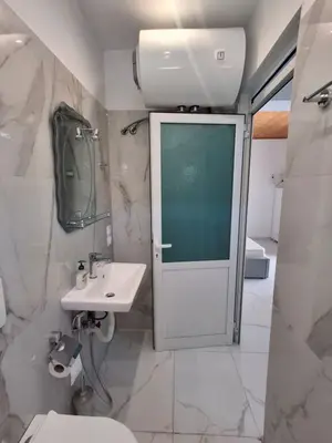 Studio for rent in Rruga e re, Vlorë, 50 m². Photo 12 of 12