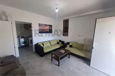 House 1+1 for rent in Cole, Vlorë, 200 m². Photo 2 of 9