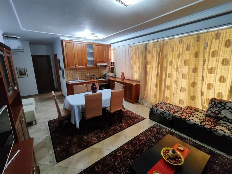 Appartamento 2+1 in affitto a Delijirgjit, Tirana, 80 m²