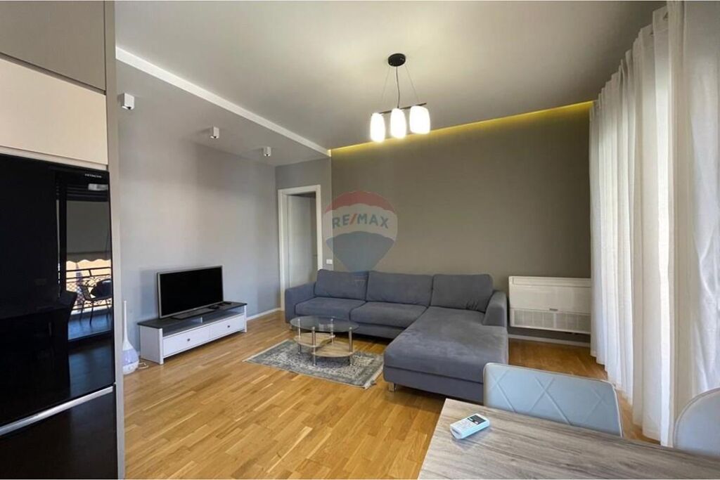Apartment for rent in Kompleksi Delijorgji, Tirana, 120 m²