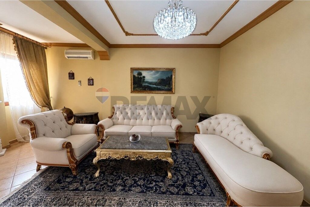 Apartment for sale in Rruga Asim Vokshi, Tirana, 159 m²