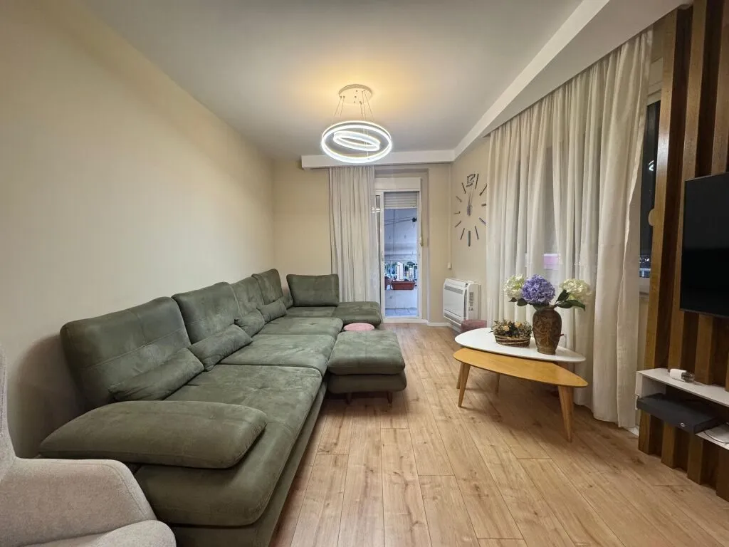 Apartament 1+1 me qera në Bulevardi Dyrrah, Durrës, 67 m². Foto 1 nga 9