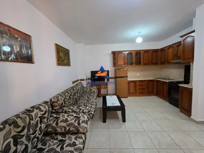 Apartment 1+1 for rent in Bulevardi Zogu I, Tirana, 54 m². Photo 2 of 6
