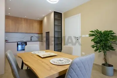 Apartament 1+1 me qera në Rruga Dalip Peza, Durrës, 135 m². Foto 3 nga 8
