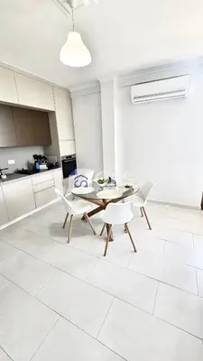 Apartament 3+1 me qera në Vilat Gjermane, Tiranë, 140 m². Foto 4 nga 8