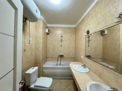 Apartament 2+1 me qera në Rruga Rrapo Hekali, Tiranë, 103 m². Foto 9 nga 9