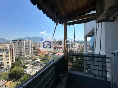 Apartament 2+1 me qera në Komuna e Parisit, Tiranë, 133 m². Foto 5 nga 9