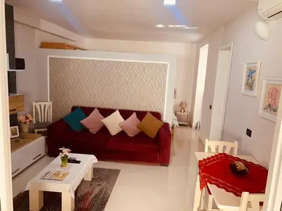Vilë garsoniere me qera në Rruga e Kavajës, Tiranë, 50 m². Foto 2 nga 11