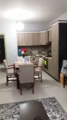 Apartament 2+1 me qera në Yzberisht, Tiranë, 120 m². Foto 1 nga 5