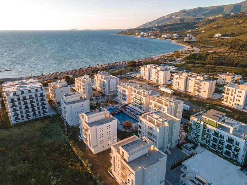 Appartamento 1+1 in vendita a Radhimë, Valona, 61 m²