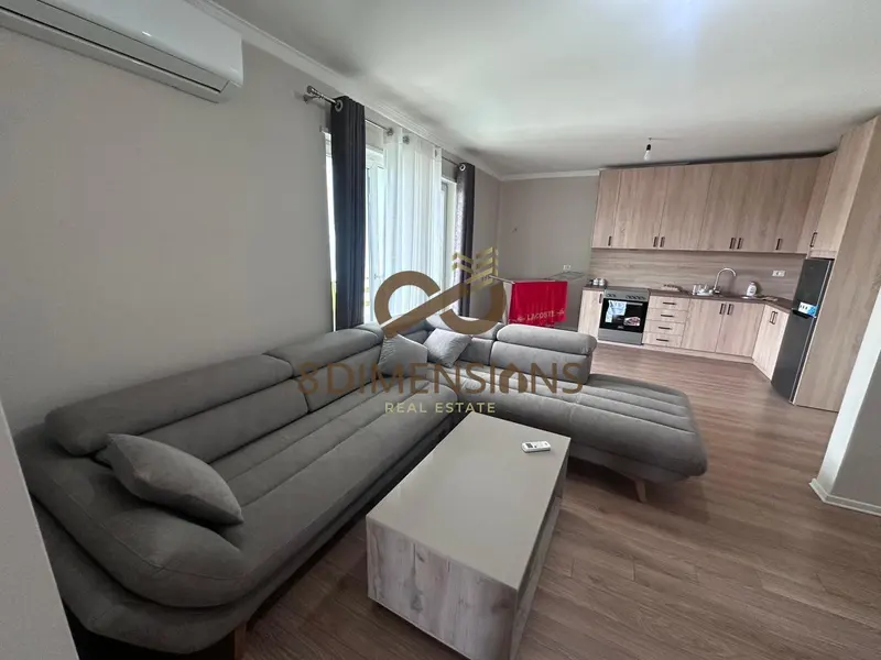 Appartamento 2+1 in affitto a Fillimi i Rruges Peti, Tirana, 80 m²