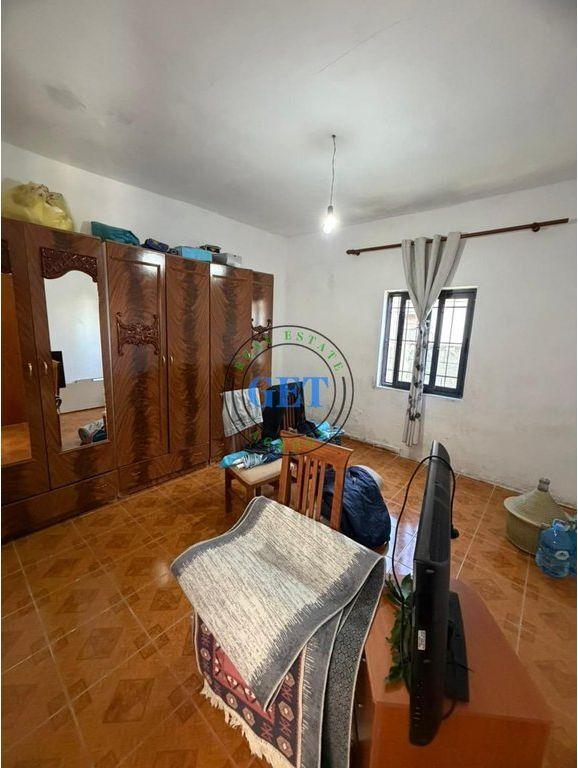 Casa indipendente in vendita a Shkolla 9 vjeçare "Bajram Gashi", Durazzo, 200 m²
