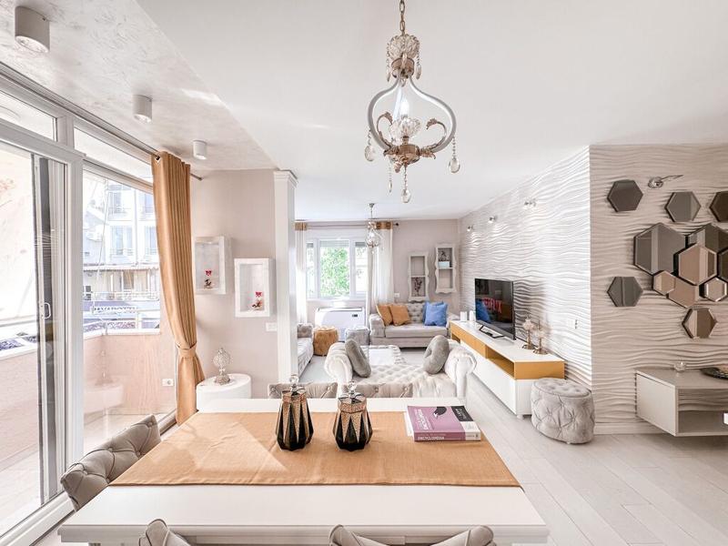 Apartment 2+1 for sale in Rruga Shyqyri Brari 9, Tirana, 105 m²