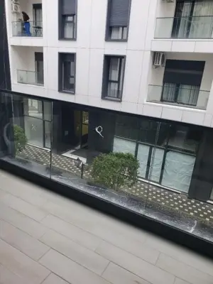 Apartament 2+1 me qera në Liqeni i Thatë, Tiranë, 120 m². Foto 3 nga 7