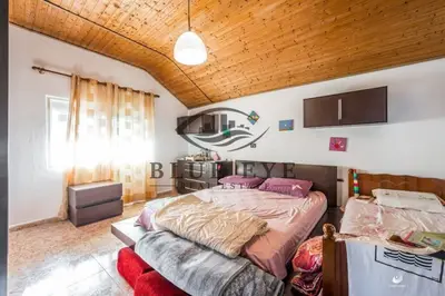 Vilë në shitje në Rruga Aleksander Goga, Durrës, 600 m². Foto 6 nga 12