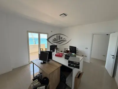 Apartament 3+1 me qera në Rruga Egnatia, Durrës, 140 m². Foto 7 nga 8