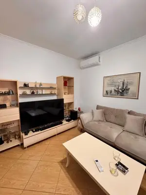 Apartament 2+1 me qera në Plazhi Rrota e Kuqe, Durrës, 150 m². Foto 4 nga 8
