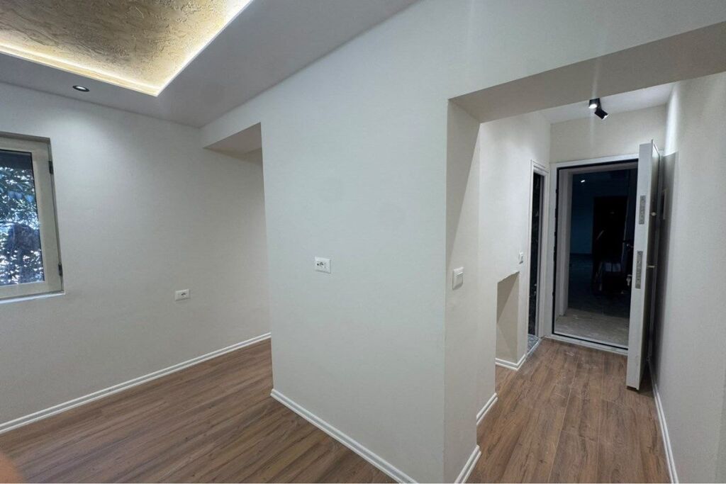 Monolocale in vendita a Jordan Misja, Tirana, 34 m². Foto 3 di 3