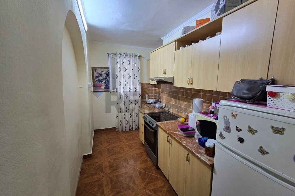 Appartamento in vendita ad Allias, Tirana, 76 m². Foto 2 di 3