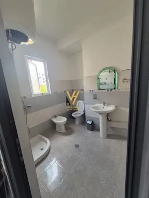 Appartamento 2+1 in affitto a Qyteti Studenti, Tirana, 100 m². Foto 3 di 4