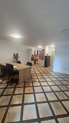 Zyrë me qera në Ish Ekspozita, Tiranë, 74 m². Foto 4 nga 4