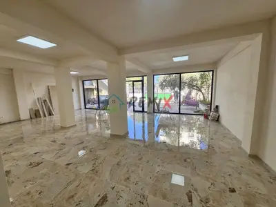 Commercial space for rent in Kryqi i Kuq, Durrës, 220 m². Photo 10 of 10