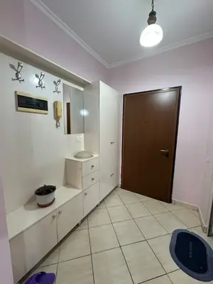 Apartament 1+1 në shitje në Rruga Muhamet Gjollesha, Tiranë, 80 m². Foto 3 nga 9