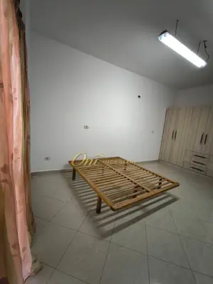 Appartamento 1+1 in affitto a Kodra e Priftit, Tirana, 70 m². Foto 3 di 4